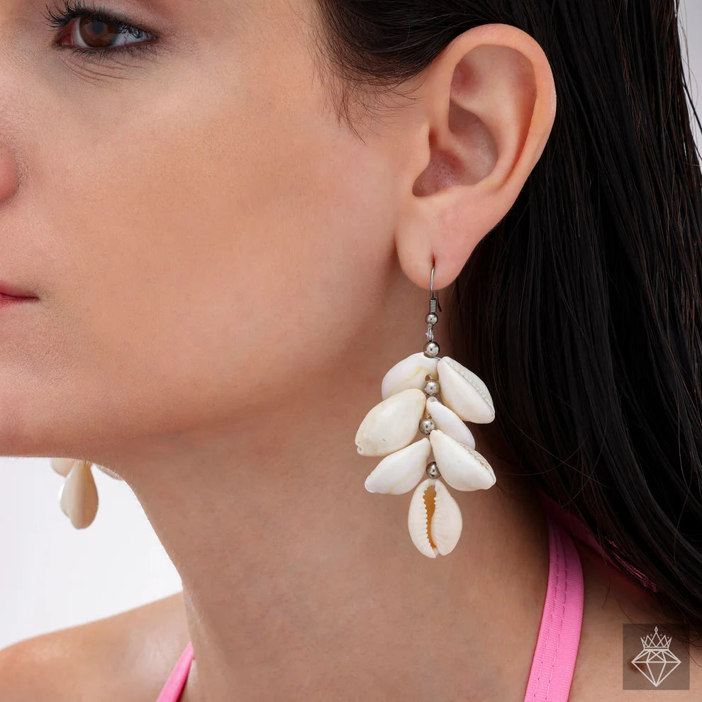 Maison Kystria Bunch of Cowrie Shell Danglers